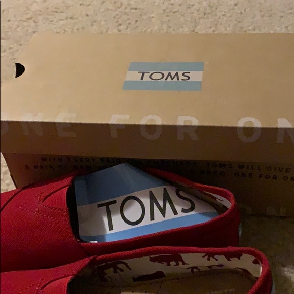 Shoes - Picture 2 of 3